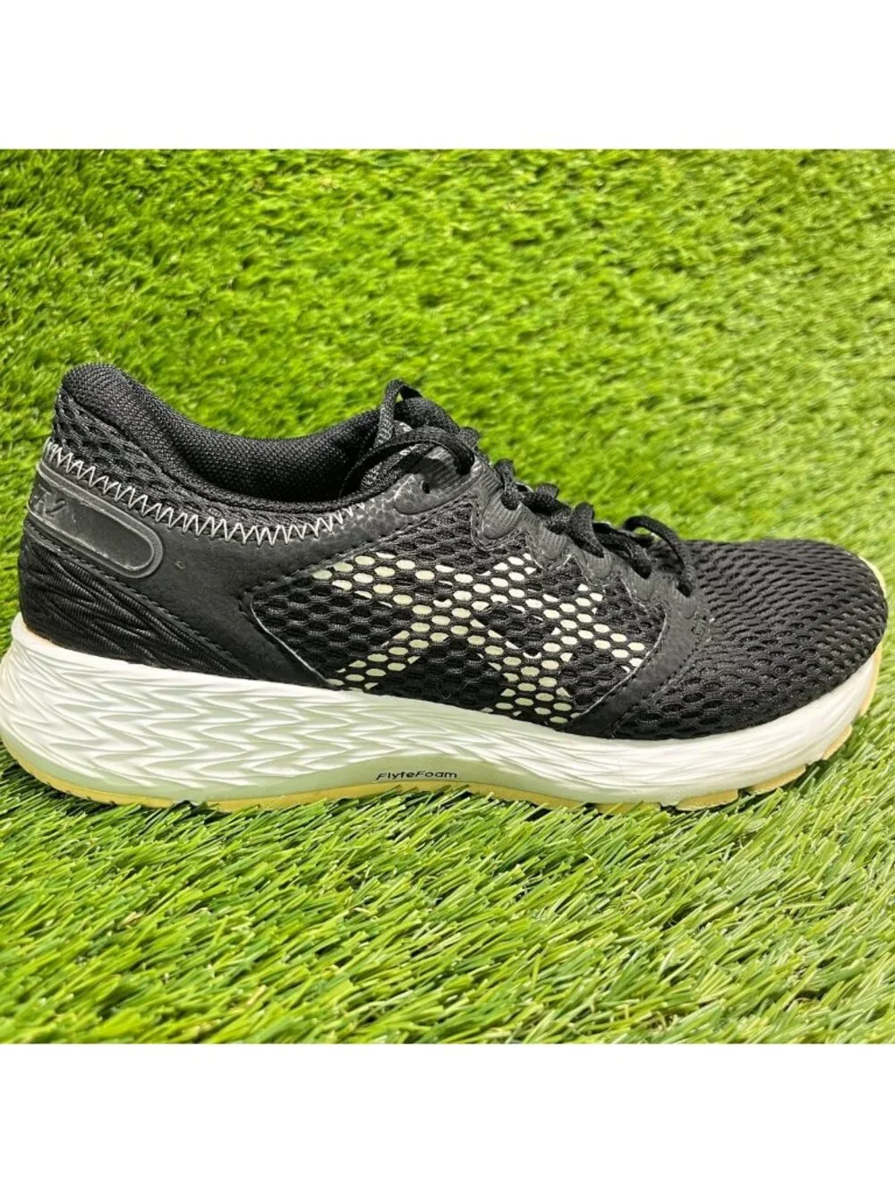 Asics RoadHawk FF2 Womens Size 6.5 Black White Athletic Running Shoes Sneakers